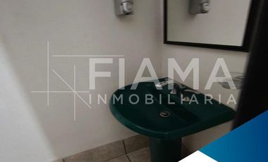 CASA EN VENTA COL. LOS SAUCES, TEPIC, NAY.