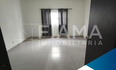 CASA EN VENTA COL. LOS SAUCES, TEPIC, NAY.
