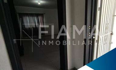 CASA EN VENTA COL. LOS SAUCES, TEPIC, NAY.