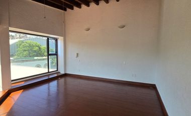 Casa en Renta en VILLA CHARRA DEL PEDREGAL