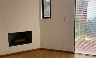 Casa en Renta en VILLA CHARRA DEL PEDREGAL