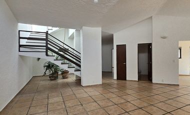 Casa en Renta en VILLA CHARRA DEL PEDREGAL