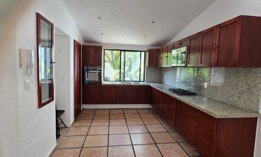 Casa en Renta en VILLA CHARRA DEL PEDREGAL