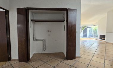 Casa en Renta en VILLA CHARRA DEL PEDREGAL