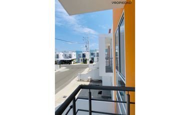 Casa a estrenar en Manta – Urbanización Villanueva del Bosque 65K