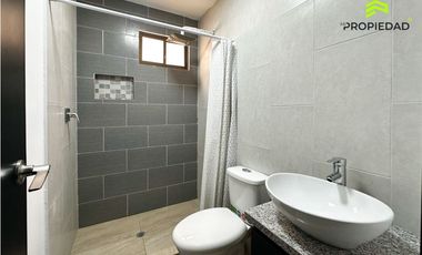 Casa en alquiler  Palermo Manta – 3 habitaciones, piscina y cancha