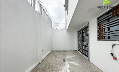 Casa en alquiler  Palermo Manta – 3 habitaciones, piscina y cancha
