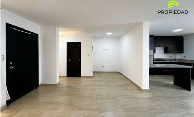 Casa en alquiler  Palermo Manta – 3 habitaciones, piscina y cancha