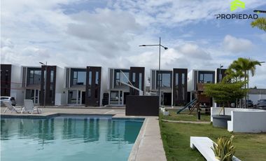 Casa en alquiler  Palermo Manta – 3 habitaciones, piscina y cancha