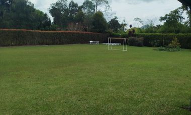 ESPECTACULAR LOTE TOTALMENTE PLANO CON CASA PREFABRICADA EN VENTA EN LA CEJA. (PARCELACION EL TAMBO).