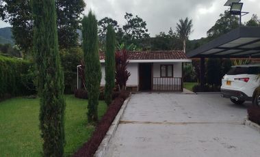 ESPECTACULAR LOTE TOTALMENTE PLANO CON CASA PREFABRICADA EN VENTA EN LA CEJA. (PARCELACION EL TAMBO).