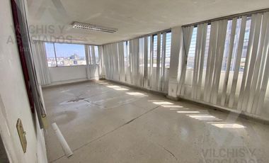 Edificio para oficinas en Venta sobre Av. Hidalgo en Col. San Sebastián, Toluca.