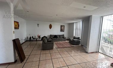 EDIFICIO DE OFICINAS Y BODEGA EN VENTA EN SAN LORENZO TEPALTITLAN TOLUCA