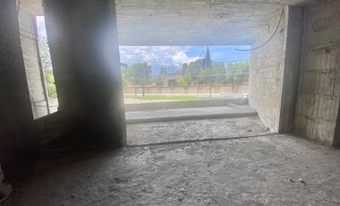 EDIFICIO COMERCIAL EN OBRA NEGRA EN VENTA , EN METEPEC RUMBO A ZACANGO