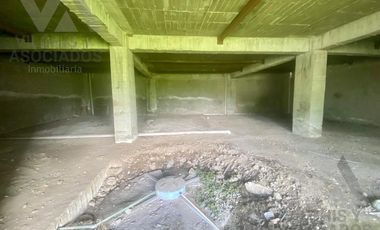 EDIFICIO COMERCIAL EN OBRA NEGRA EN VENTA , EN METEPEC RUMBO A ZACANGO