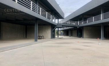 VENTA DE PLAZA COMERCIAL EN ZINACANTEPEC 