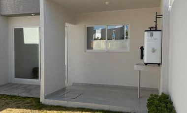 CASA EN VENTA  ARONA RESIDENCIAL MOD. SIENA