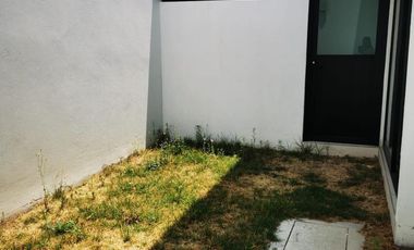 CASA EN VENTA EN CONDOMINIO ROMA MODELO MARIA , MEXICALTZINGO