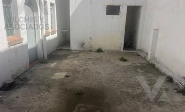 EDIFICIO CON LOCALES COMERCIALES EN VENTA EN EL CENTRO DE TOLUCA, CALLE ALLENDE