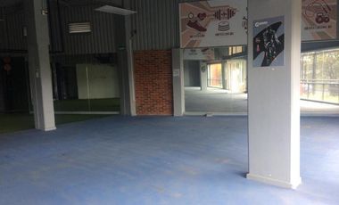 EDIFICIO EN VENTA JUNTO A LOS ENCINOS