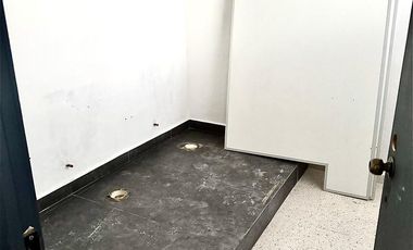 Bodega en venta de 352 m2 con 2 oficinas, Tacubaya. Periférico y Viaducto