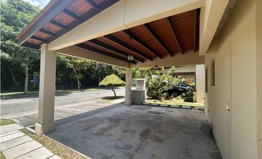 CASA EN ALQUILER WOODLANDS PANAM PACIFICO