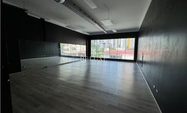 ALQUILER DE LOCAL COMERCIAL, PLAZA SAN FRANCISCO 75 (20)