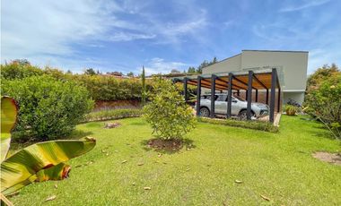 Casa Campestre en Venta en el Retiro sector Soto del Este