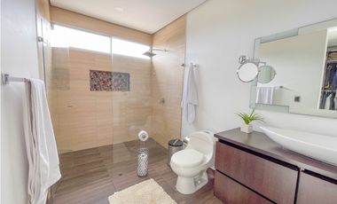 Casa Campestre en Venta en el Retiro sector Soto del Este