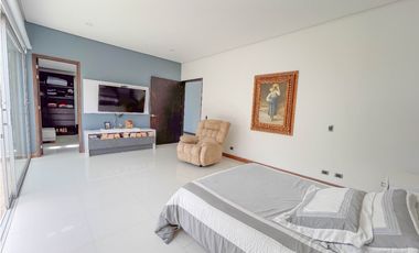 Casa Campestre en Venta en el Retiro sector Soto del Este