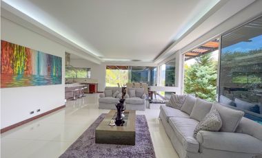 Casa Campestre en Venta en el Retiro sector Soto del Este