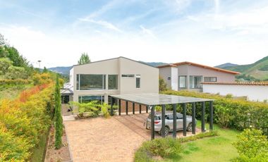 Casa Campestre en Venta en el Retiro sector Soto del Este