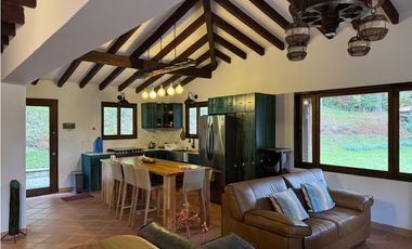 Finca en Oriente de Antioquia: Lujo y Naturaleza, Lista para Habitar