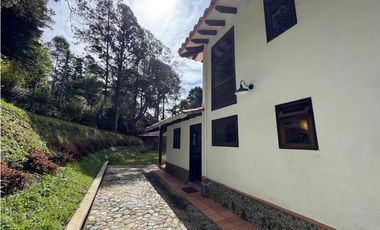 Finca en Oriente de Antioquia: Lujo y Naturaleza, Lista para Habitar