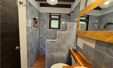 Finca en Oriente de Antioquia: Lujo y Naturaleza, Lista para Habitar