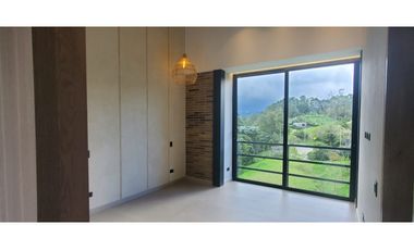 VENTA DE CASA-FINCA EN PARCELACIÓN CAMPESTRE – EL RETIRO ANTIOQUIA