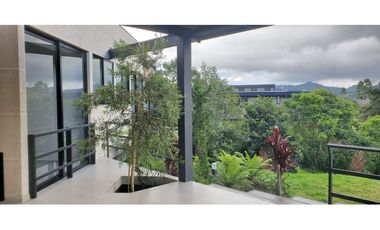 VENTA DE CASA-FINCA EN PARCELACIÓN CAMPESTRE – EL RETIRO ANTIOQUIA