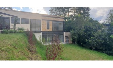 VENTA DE CASA-FINCA EN PARCELACIÓN CAMPESTRE – EL RETIRO ANTIOQUIA