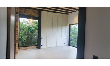 VENTA DE CASA-FINCA EN PARCELACIÓN CAMPESTRE – EL RETIRO ANTIOQUIA