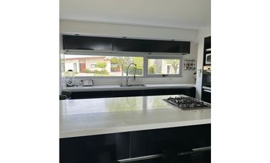 Chalet en Arenas del Sur