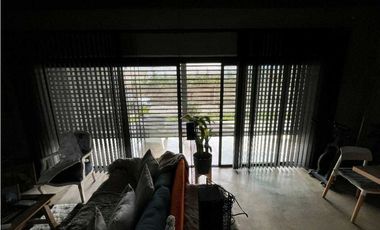 Elegante hogar de lujo con vista a la montaña y amplios espacios