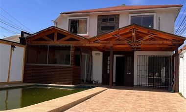 Casa en Venta en CALLE LOS QUILLAYES