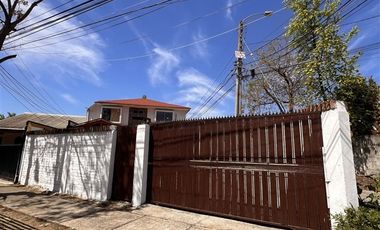 Casa en Venta en CALLE LOS QUILLAYES