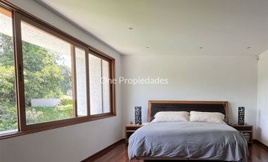 Casa en Arriendo en Santuario del Valle/Los Trapenses | Casa en Venta 5D4B | Lo Barnechea | One Propiedades