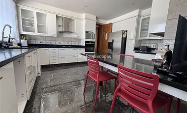 Casa en Arriendo en Santuario del Valle/Los Trapenses | Casa en Venta 5D4B | Lo Barnechea | One Propiedades