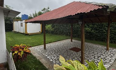 VENDO CASA FINCA VACACIONAL CON VISTA AL RIO