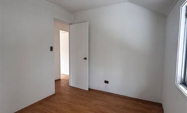 Casa en Arriendo en Las Hualtatas 7501 Villa El Dorado Vitacura