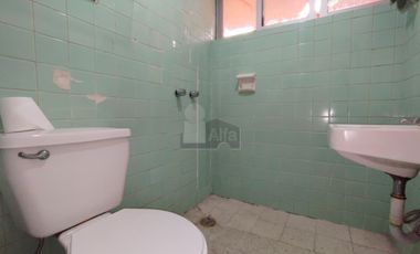 EXCELENTE OFICINA PARA FUNCIONES ADMINISTRATIVAS O MEDICAS.