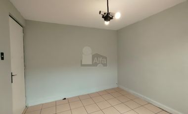 EXCELENTE OFICINA PARA FUNCIONES ADMINISTRATIVAS O MEDICAS.