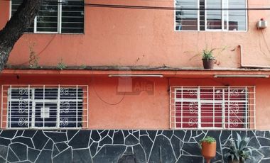 EXCELENTE OFICINA PARA FUNCIONES ADMINISTRATIVAS O MEDICAS.